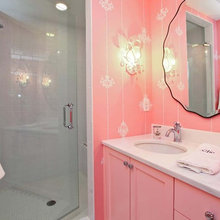 Hailey's Bathroom/downstairs master