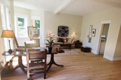 Inspiration for a transitional living room remodel in San Francisco