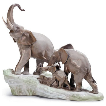 Lladro Elephants Walking Figurine 01001150