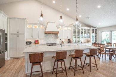 Example of a 1950s kitchen design in Boise