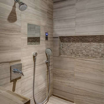 Transitional Bloomfield Hills, MI Home
