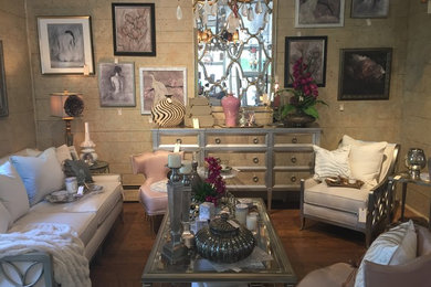 Example of a transitional living room design in New York