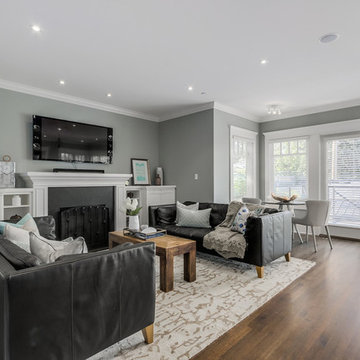 Family Room - Contemporary