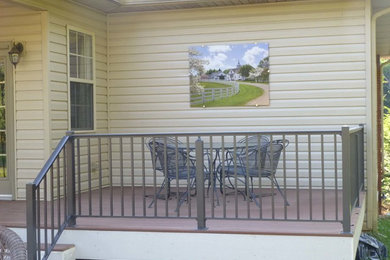 Backyard patio photo in Detroit