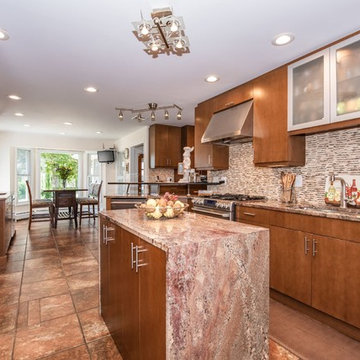 Danbury Brown-Toned Contemporary Kitchen