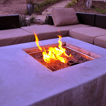 Contemporary Concrete Fire Pit & Table