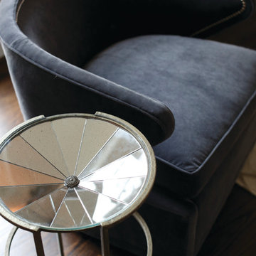 Gabby 10 Distinctive: Swivel Club Chair & Accent Table