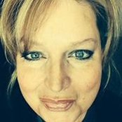 Debbie Berthiaumes foto