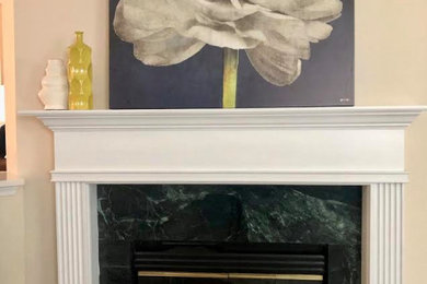 Living room photo in Atlanta