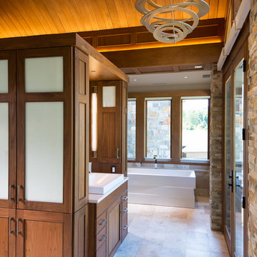 Private Waterfront Residence on Harness Creek
