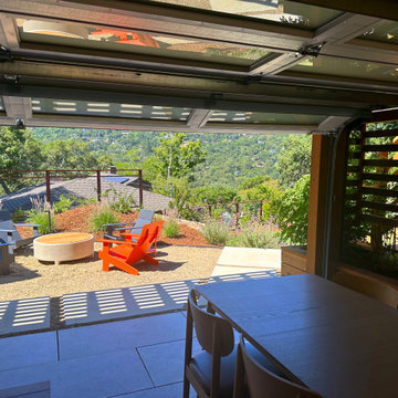David & Candice's Courtyard and Gardens