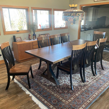 The Rustic Loft - Tables