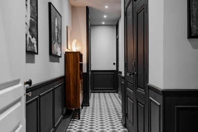 Aménagement d'un couloir moderne.