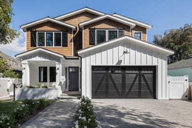Trendy exterior home photo in Los Angeles