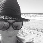 Aly Sunseri's photo