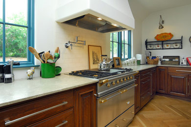 Inspiration for a timeless kitchen remodel in Denver