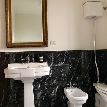 Bagno in marmo grigio carnico