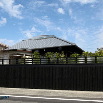 大屋根の家