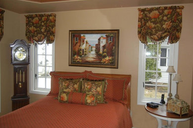 Example of a classic home design design in Other