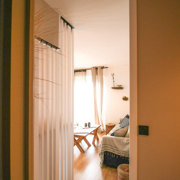 Style Ethnic chic pour la rénovation d'un appartement avec conception de cuisine