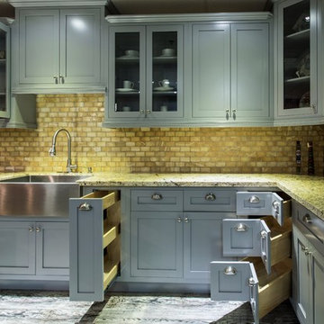 Shaker Style Cabinets with a Solid Wood Drawer & Cabinet Face