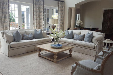 Living room - traditional living room idea
