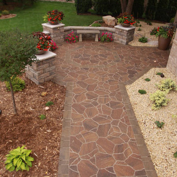 Entryway & Walkway Landscaping