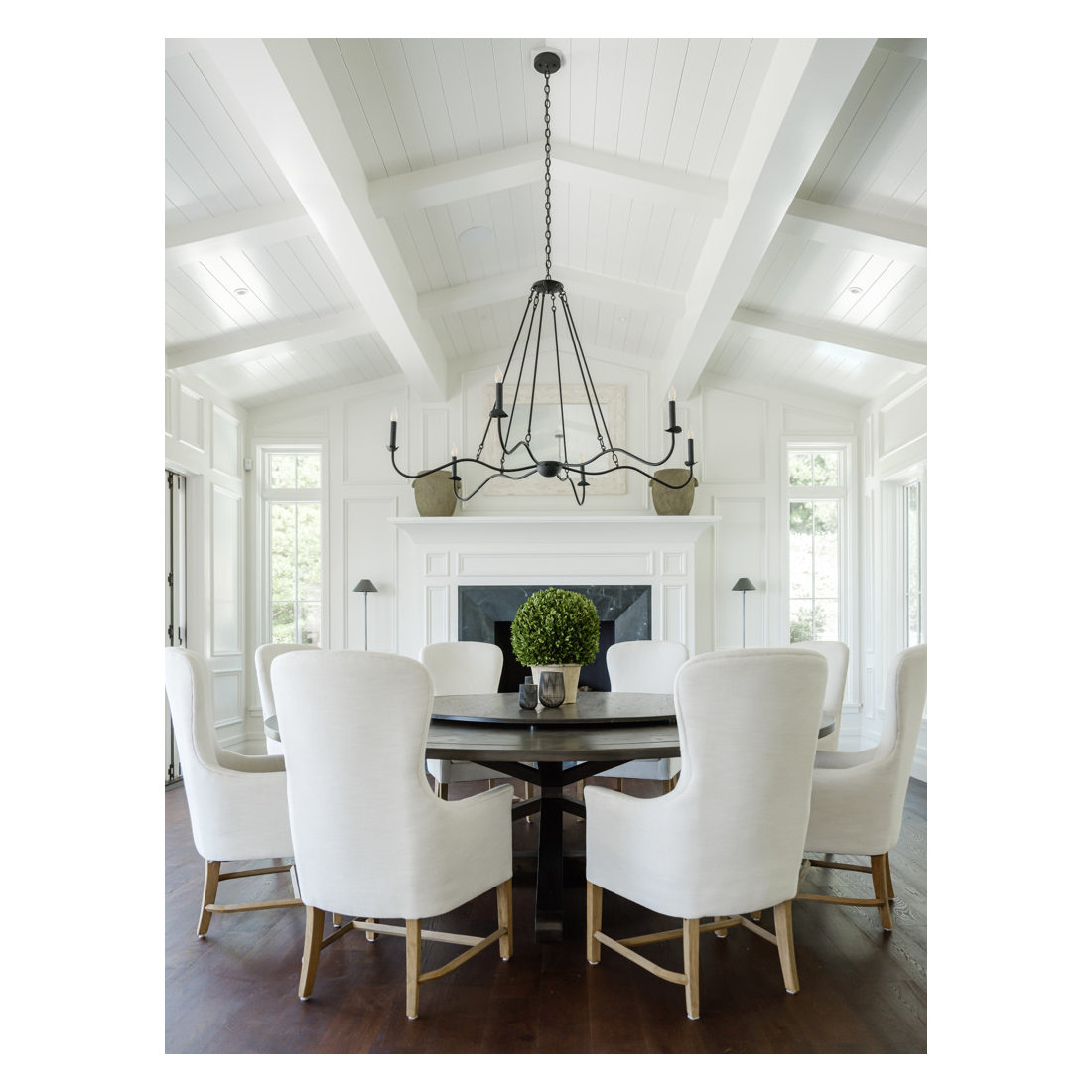 DANO'S ROUND PEDESTAL DINING TABLE