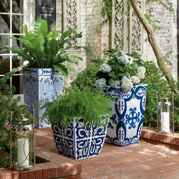 Flowerbeds and Planters