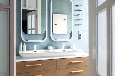 Bathroom - 1950s bathroom idea in Other