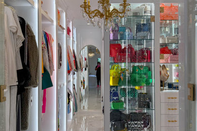 Example of a closet design in Houston
