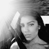 Desi Roberts's photo