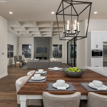 KITCHEN / FAMILY ROOM