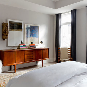Houzz Tour: Art and Natural Light Shine in a Contemporary Apartment