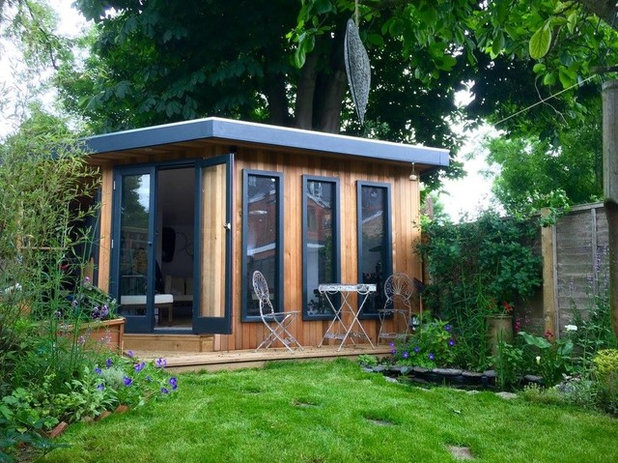Contemporary Garden Shed and Building by Inside Out Oxford Bespoke Garden Rooms