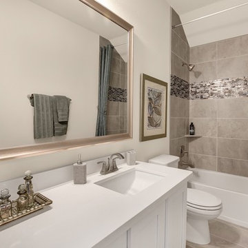 Dallas, Texas | Inspiration - Premier Rosewood Secondary Bathroom
