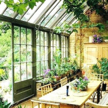 greenhouse breezeway