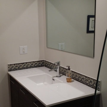 Modern Bathroom - Flat Specialty Melamine Doors with Horizontal Grain