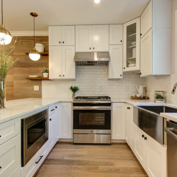 Kitchen Remodel With Cooking & Dinning Space,Cabinet Space With Sink,Illinois