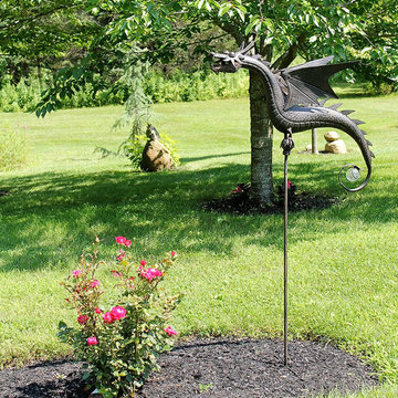 Rock Rich- Dragon Sculpture