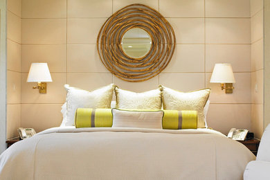Example of a classic bedroom design in New York