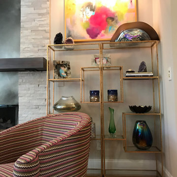 Fuchsia & Celedon Living room