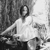 Ana Davidson's photo