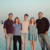 Elisha Woods's photo