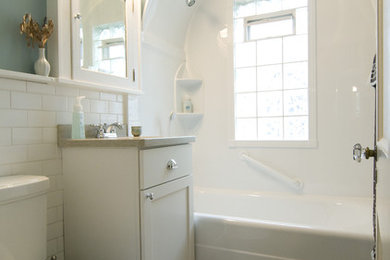 Bathroom - traditional bathroom idea in Minneapolis