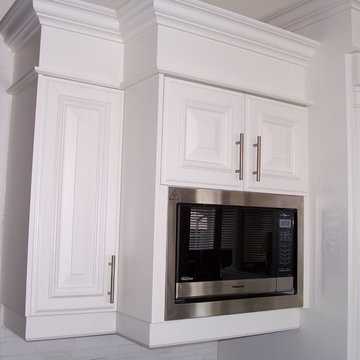 Gourmet Kitchen with Butler Pantry & Writing Desk