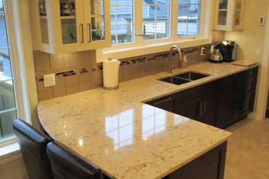 Photo of a traditional kitchen in Vancouver.