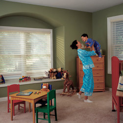 Hunter Douglas Silhouette&reg; - Window Blinds