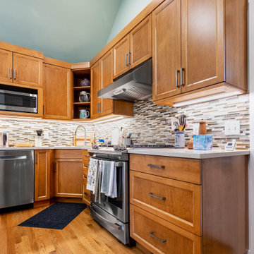 In-Law Suite, Holliston