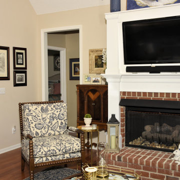 Mandarin Cased Openings And Crown Molding